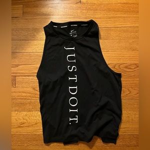Nike tank top size L